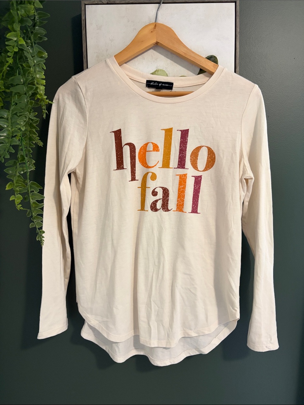 Hello Fall Graphic Long-Sleeve Tee - Cream